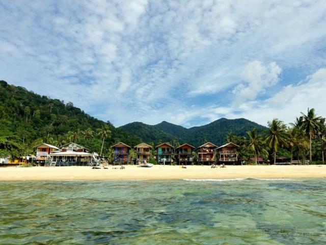Beachfront Hut Upstairs Astra - Beach Shack Chalet Kampong Juara Exterior foto